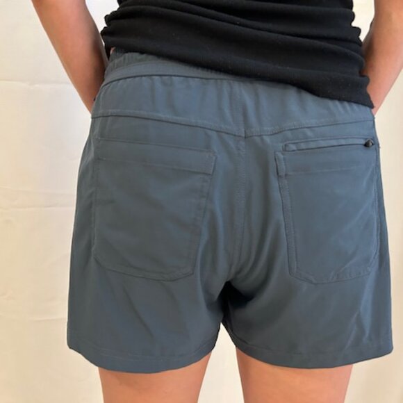 Kuhl 4" Womens Trekr Shorts, Indigo, Size Small - Picture 3 of 3